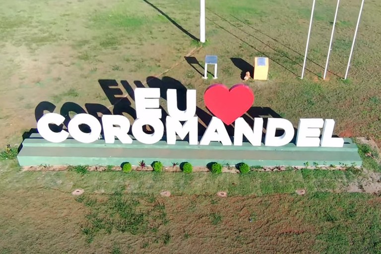 camara-municipal-foto-cidade-01.jpg camara-municipal-foto-cidade-01.jpg